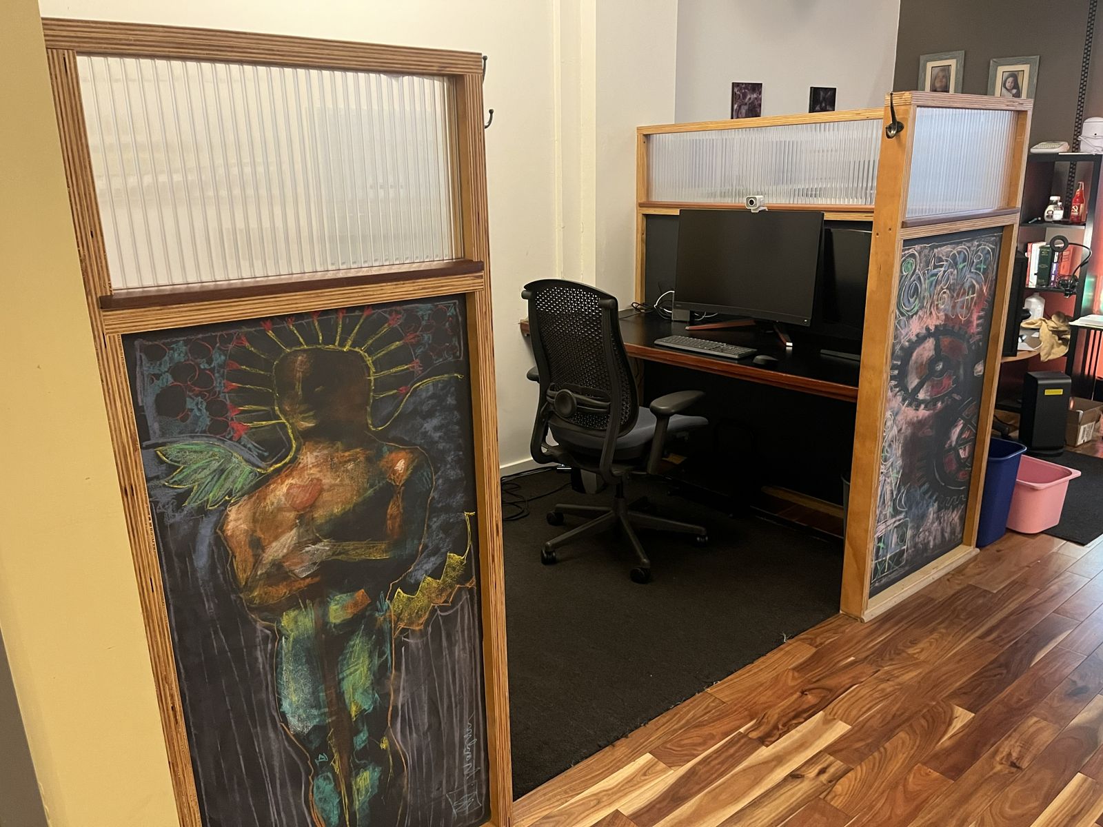 A cube workspace from the side